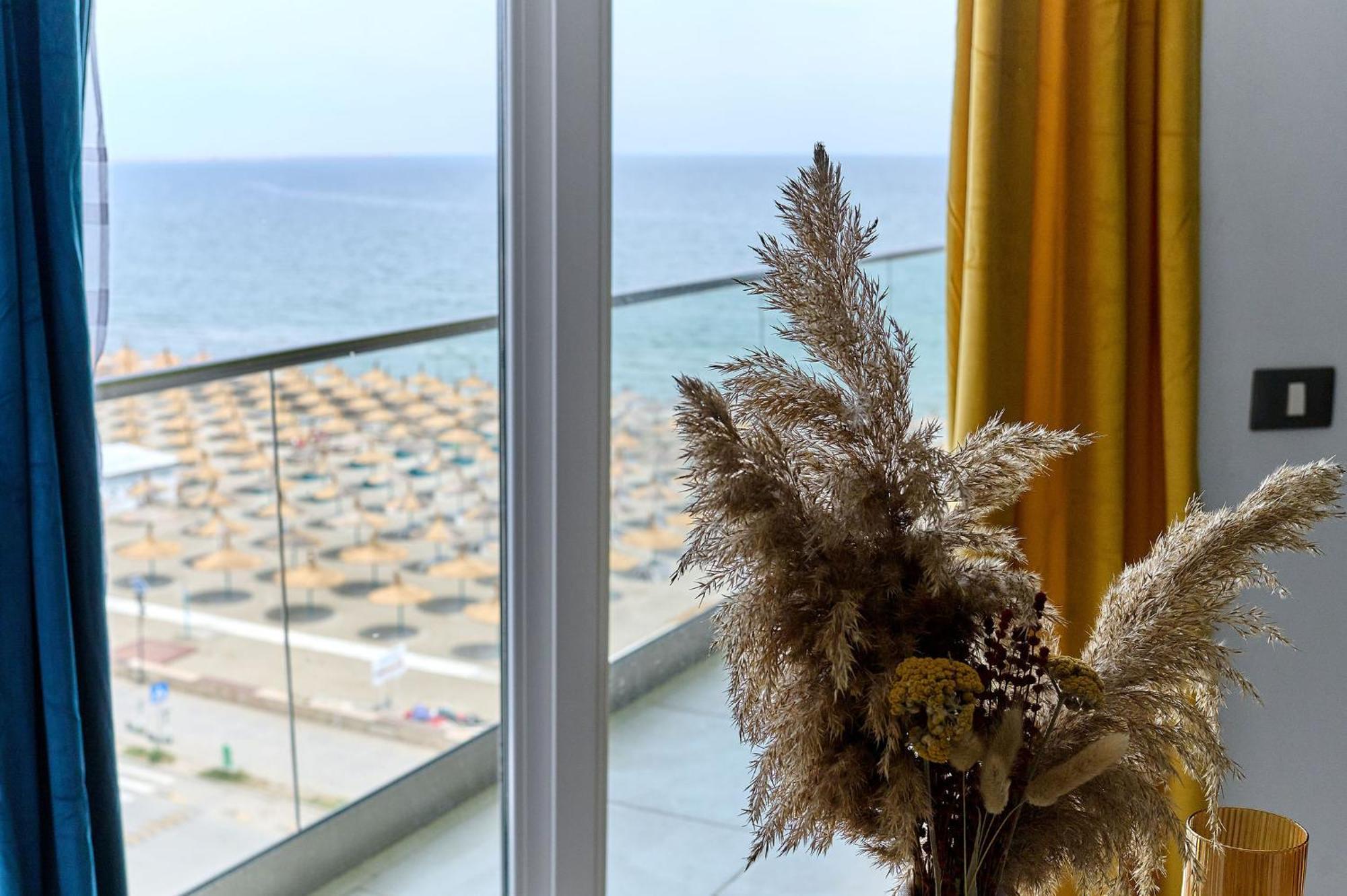 Paradise Sea View 2Bd Apt Spa N Pools Beach Resort Năvodari Esterno foto